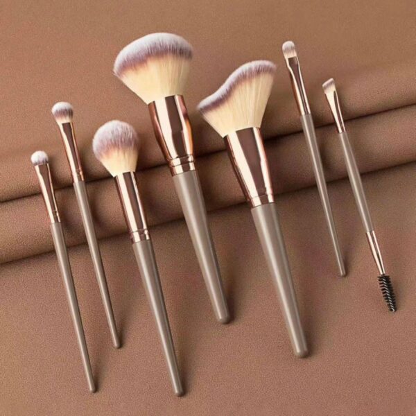 7 Piece Makeup Brush set