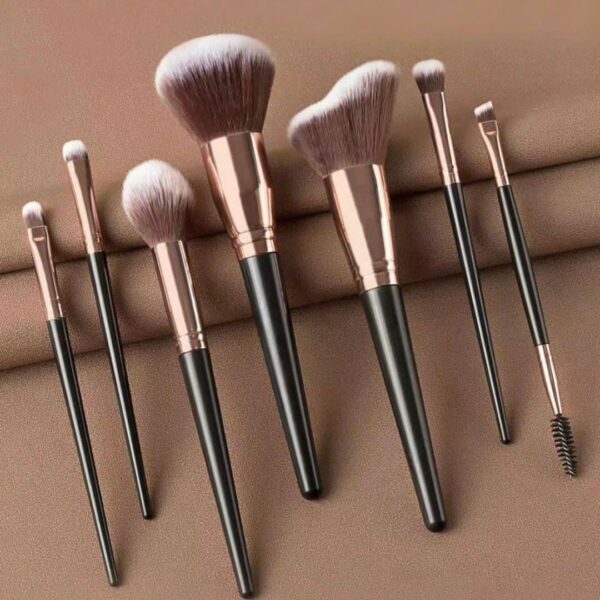 7 Piece Makeup Brush set